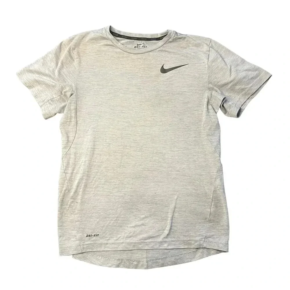 Nike Youth Large Dri-Fit Gray Short Sleeve Training‎ Crewneck Shirt